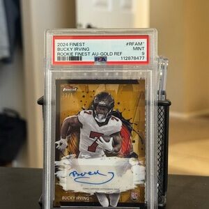 TOPPS FINEST ROOKIE BUCKY IRVING AUTO /50 PSA 9 (small crack on slab)